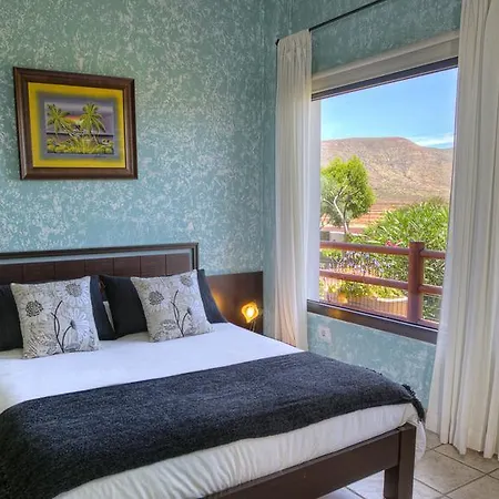 Villa De Lujo Con Piscina Privada Y Tetir