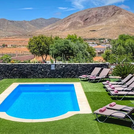 Villa De Lujo Con Piscina Privada Y Tetir