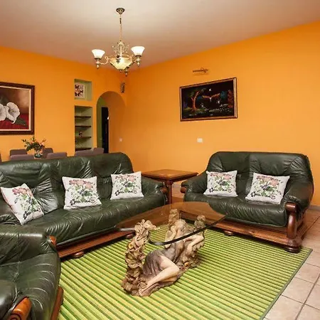 Villa De Lujo Con Piscina Privada Y *