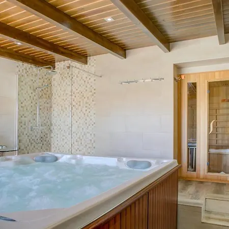 De Lujo Con Piscina Privada Y * Tetir