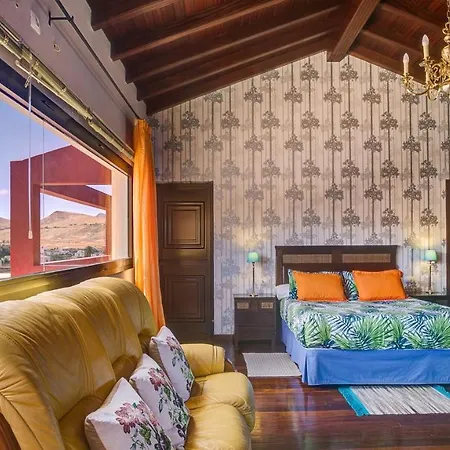 Villa De Lujo Con Piscina Privada Y Tetir