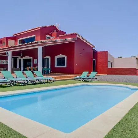 Villa De Lujo Con Piscina Privada Y